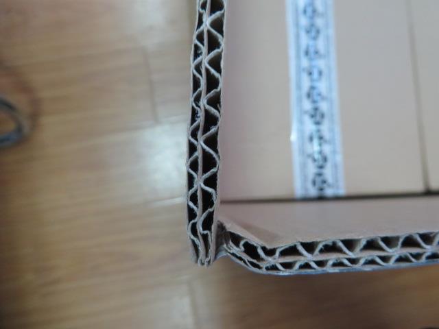 The construction of corrugated packaging material