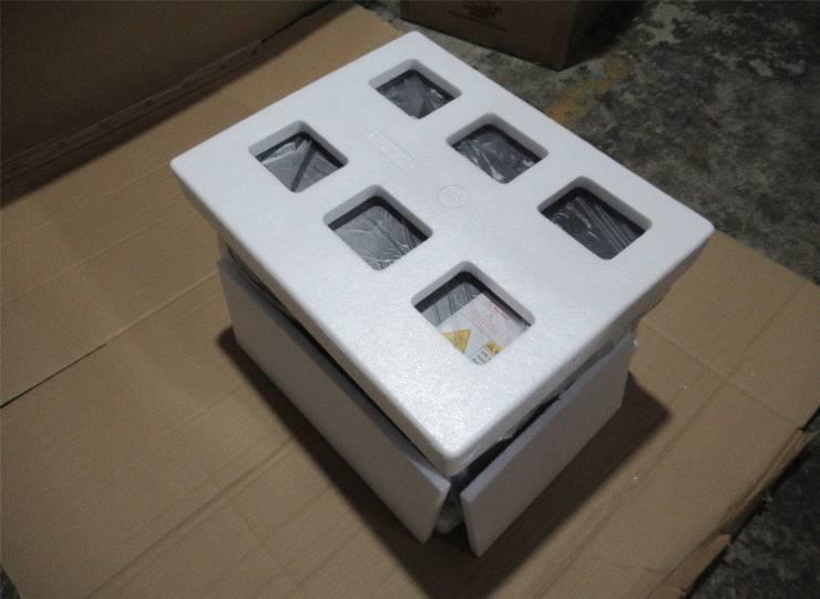 Internal cushioning around the packed product
